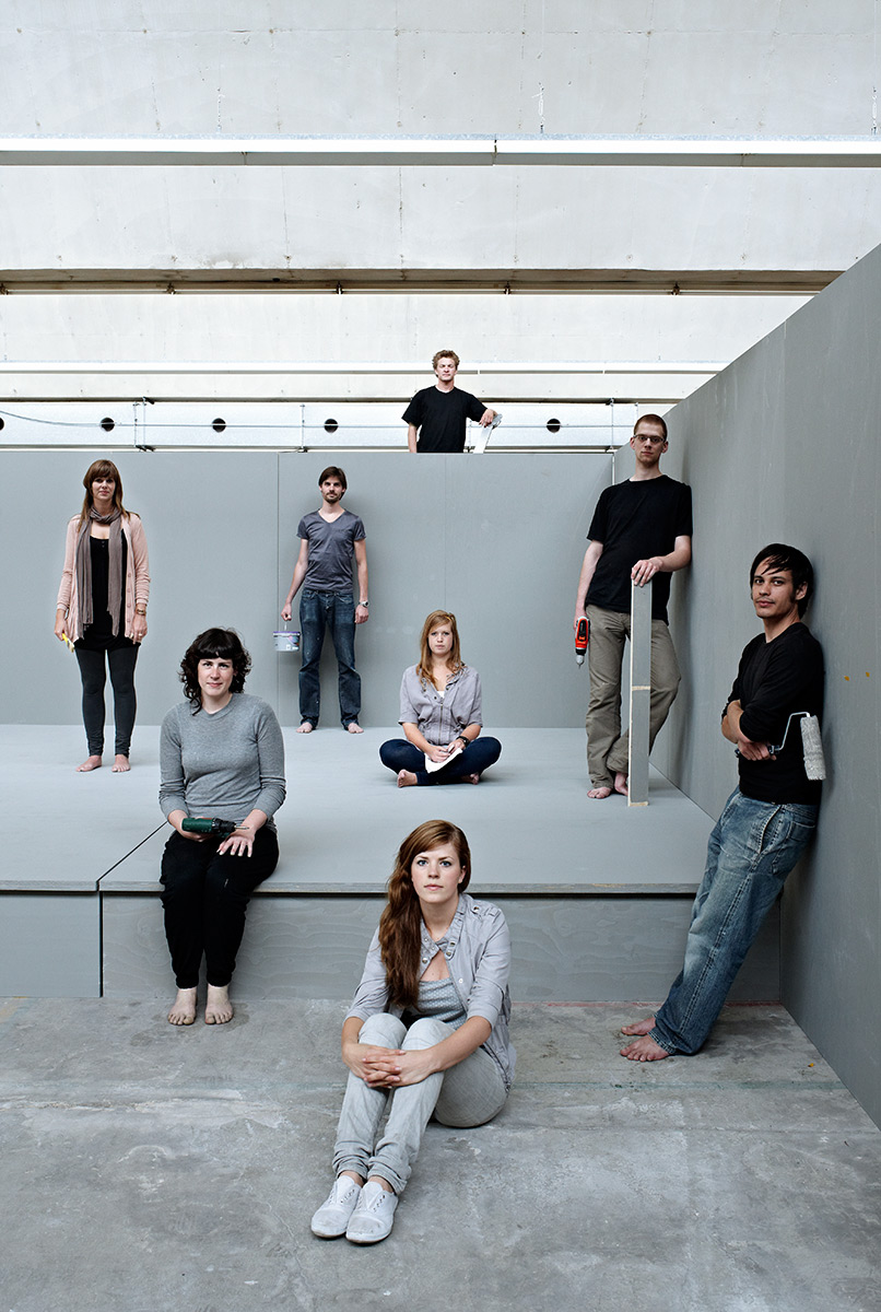 Groupportrait of Design Academy Eindhoven set building crew