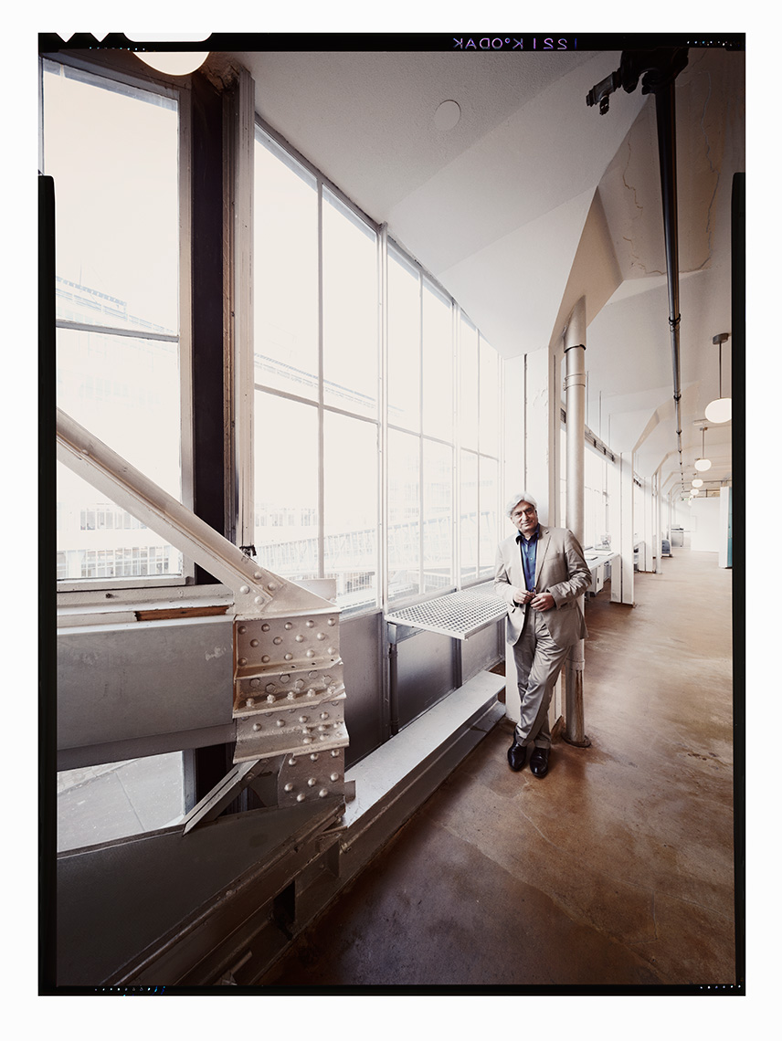 Architect AshokBalotra in his office in the Van Nelle factory Rotterdam, Van Nelle fabriek